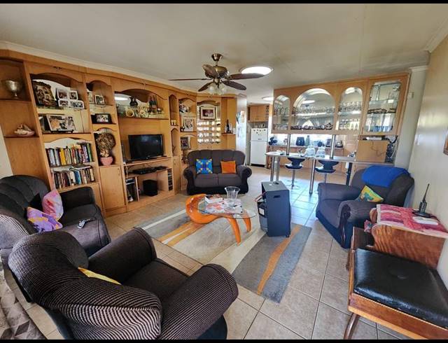 3 BEDROOM PROPERTY TO RENT IN KOOKRUS